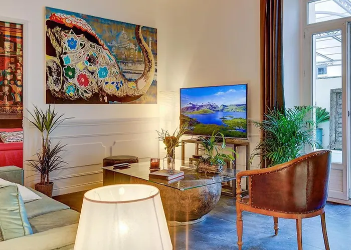 Cocoon In ***** Daire Cannes