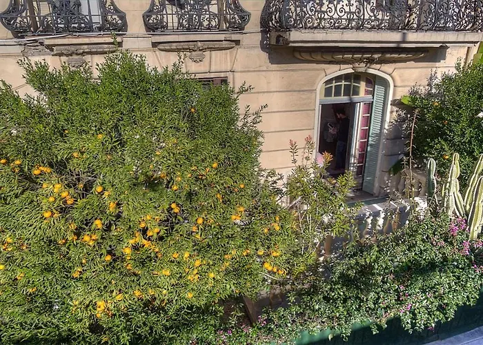 Cocoon In ***** Daire *