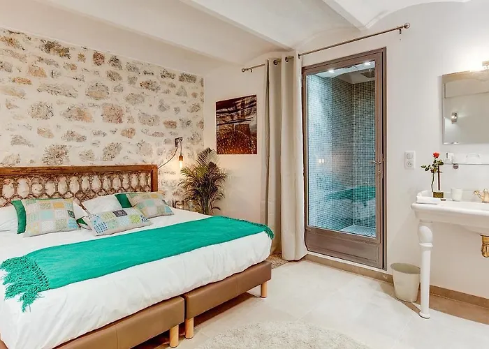 Cocoon In ***** * Cannes