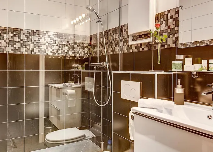 Cocoon In ***** Cannes