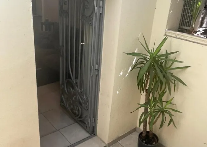 Cocoon In ***** Daire