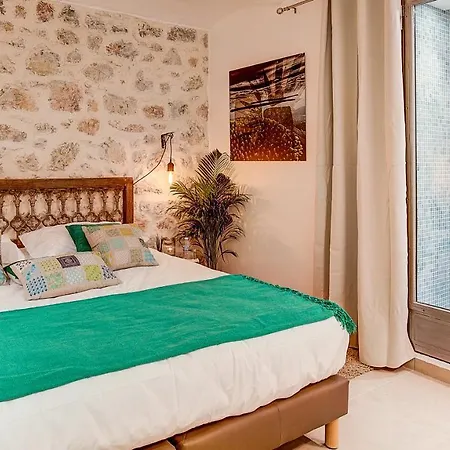 Cocoon In ***** Cannes