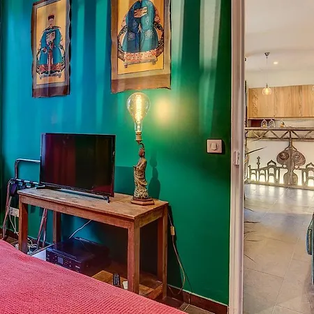 Apartment Cocoon In ***** *