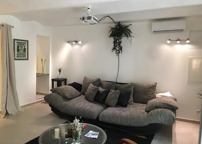 Cocoon In ***** 아파트