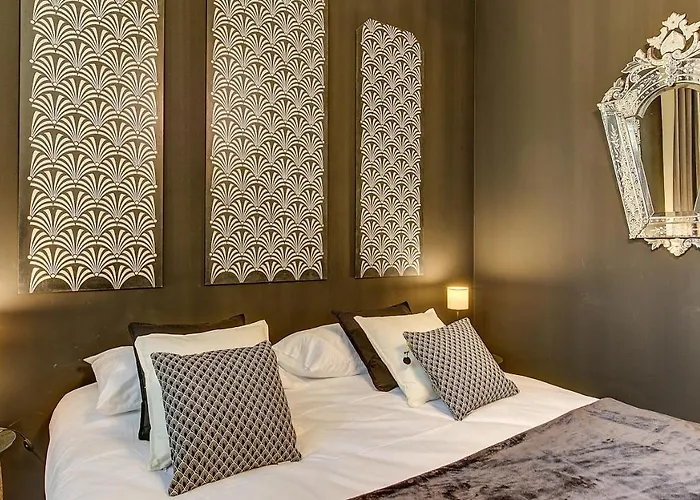 Cocoon In ***** 아파트