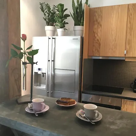 Apartment Cocoon In *****